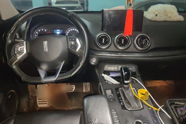 Used Wey VV5 2017 2.0T Ultra-Luxury Version Center Console