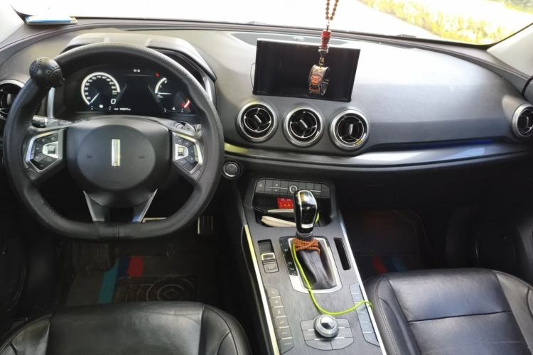 Used Wey VV5 2017 2.0T Flagship Edition Center Console