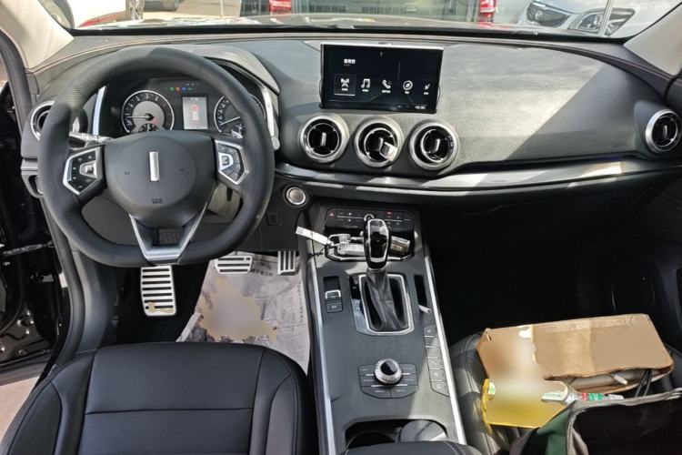 Used Wey VV5 2017 2.0T Ultra-Luxury Version Center Console