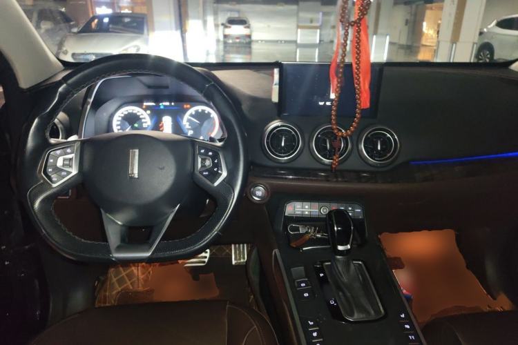 Used Wey VV5 2017 2.0T Ultra-Luxury Version Center Console