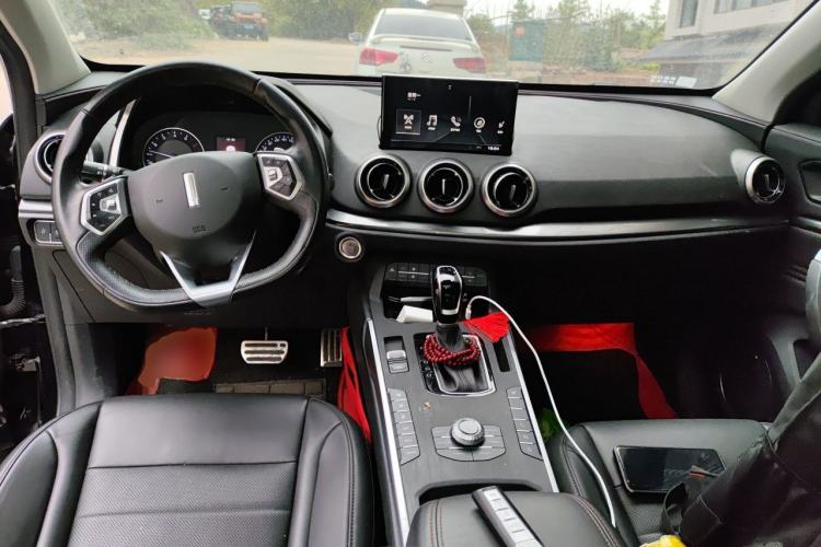 Used Wey VV5 2017 2.0T Ultra-Luxury Version Center Console