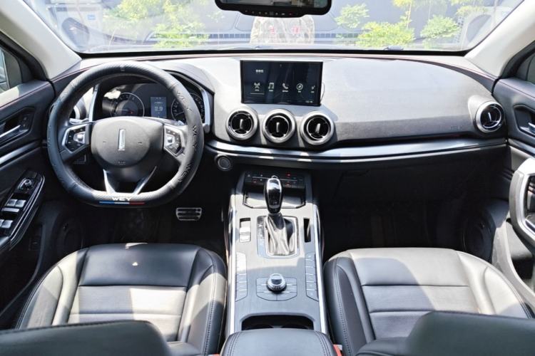 Used Wey VV5 2017 2.0T Ultra-Luxury Version Center Console