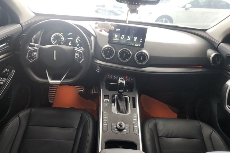 Used Wey VV5 2017 2.0T Flagship Edition Center Console