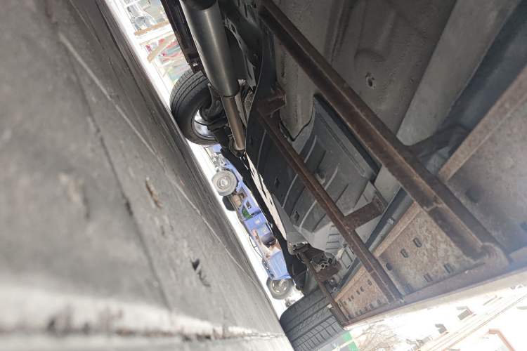 Used Wey VV5 2017 2.0T Flagship Edition Chassis Front Left