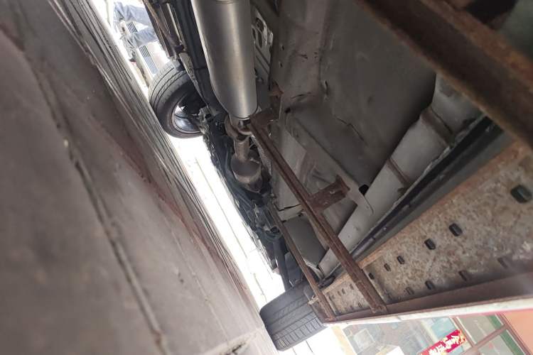 Used Wey VV5 2017 2.0T Flagship Edition Chassis Rear Right