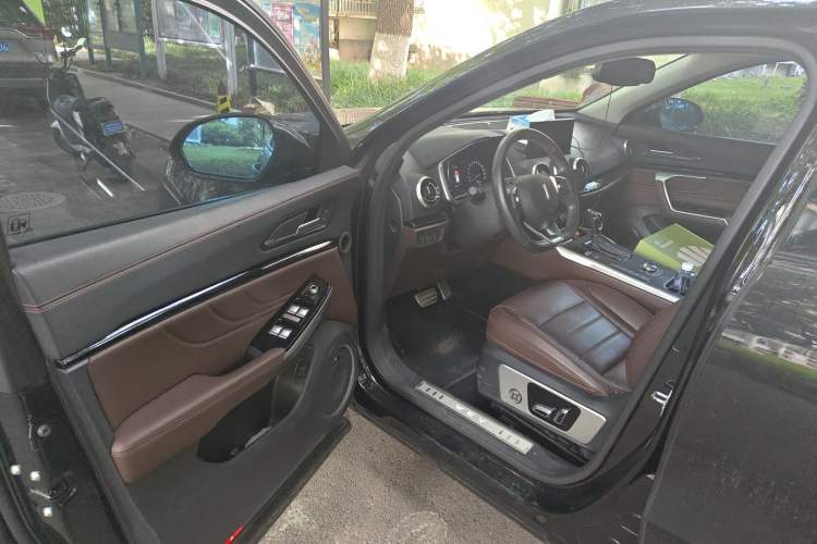 Used Wey VV5 2017 2.0T Ultra-Luxury Version Driver Seat