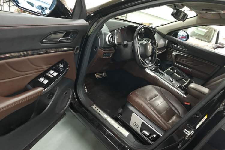 Used Wey VV5 2017 2.0T Flagship Edition Driver Seat