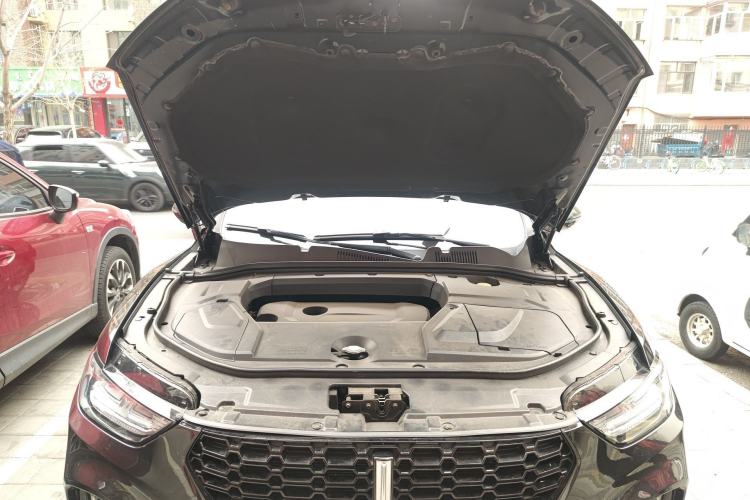 Used Wey VV5 2017 2.0T Flagship Edition Engine Bay