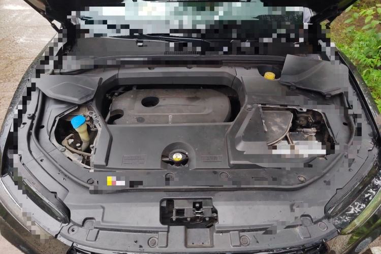 Used Wey VV5 2017 2.0T Flagship Edition Engine Bay