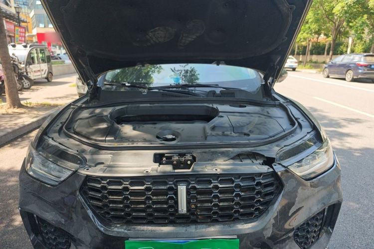 Used Wey VV5 2017 2.0T Ultra-Luxury Version Engine Bay