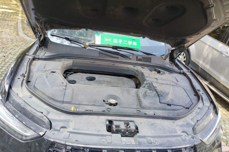 Used Wey VV5 2017 2.0T Flagship Edition Engine Bay