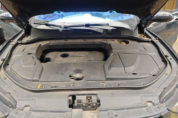 Used Wey VV5 2017 2.0T Flagship Edition Engine Bay