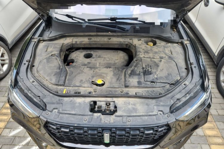 Used Wey VV5 2017 2.0T Flagship Edition Engine Bay