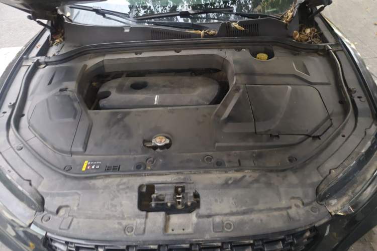 Used Wey VV5 2017 2.0T Flagship Edition Engine Bay