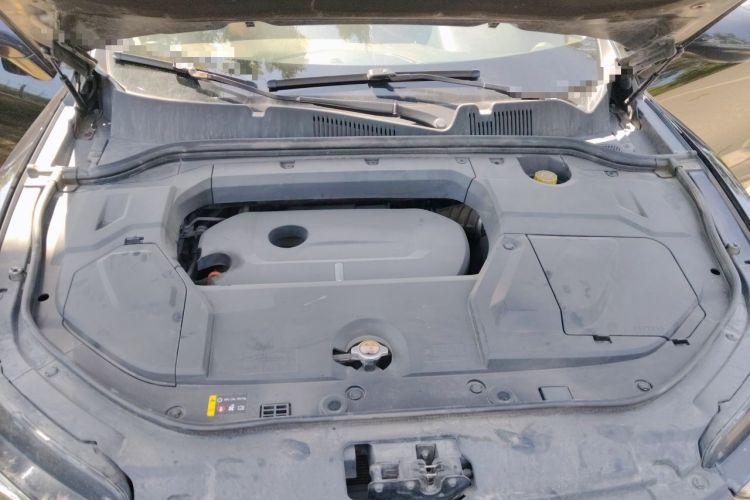 Used Wey VV5 2017 2.0T Flagship Edition Engine Bay