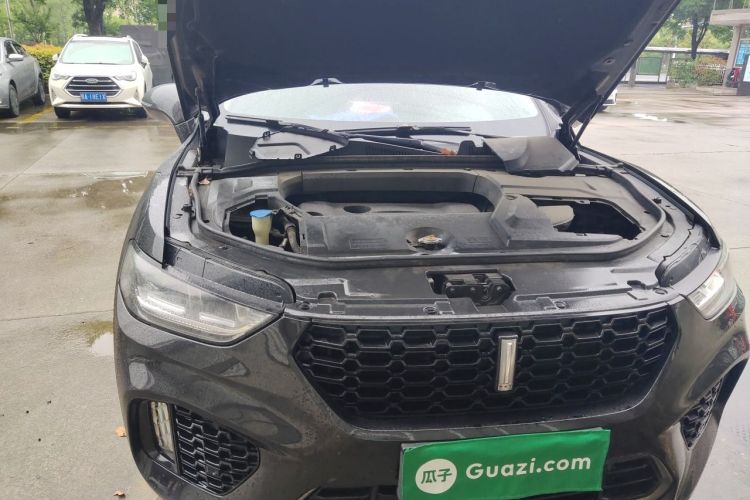 Used Wey VV5 2017 2.0T Flagship Edition Engine Bay Right