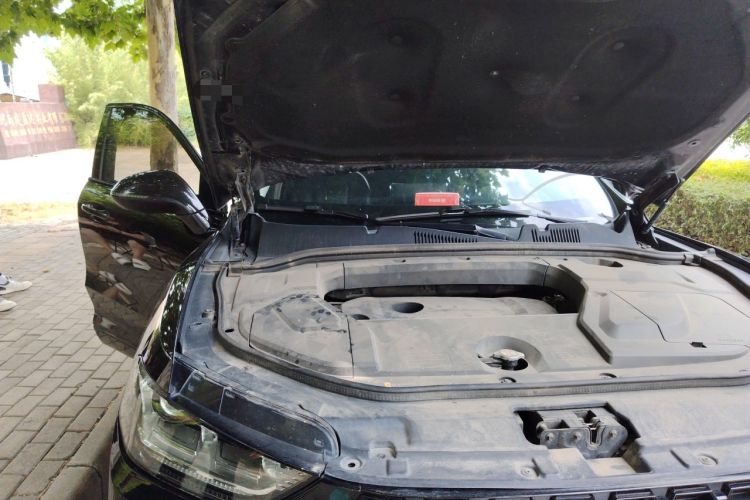 Used Wey VV5 2017 2.0T Flagship Edition Engine Bay Right