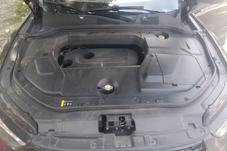 Used Wey VV5 2017 2.0T Flagship Edition Engine Bay