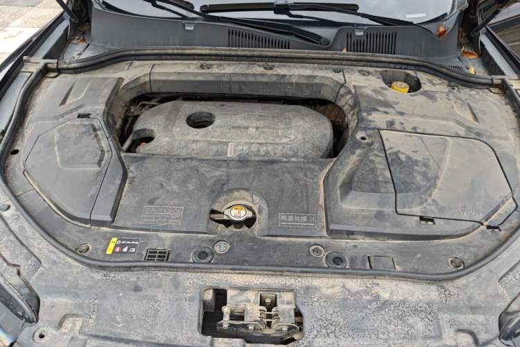 Used Wey VV5 2017 2.0T Ultra-Luxury Version Engine Bay