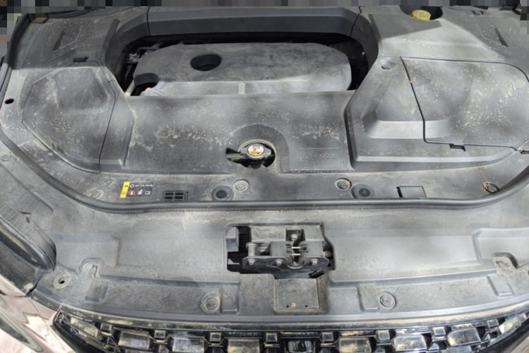 Used Wey VV5 2017 2.0T Ultra-Luxury Version Engine Bay