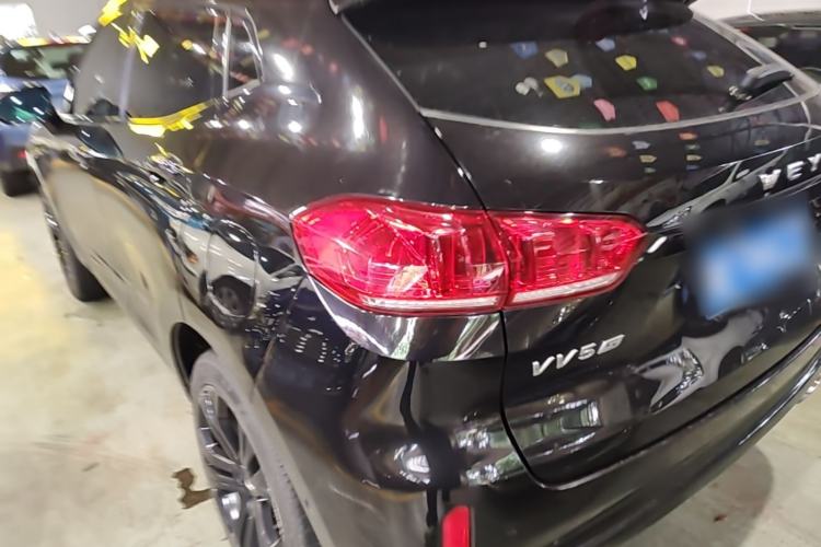 Used Wey VV5 2017 2.0T Flagship Edition Exterior 2