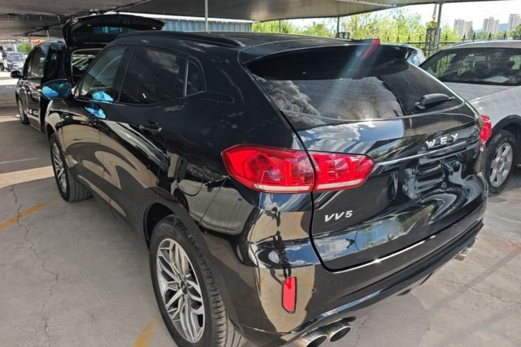 Used Wey VV5 2017 2.0T Ultra-Luxury Version Exterior 2