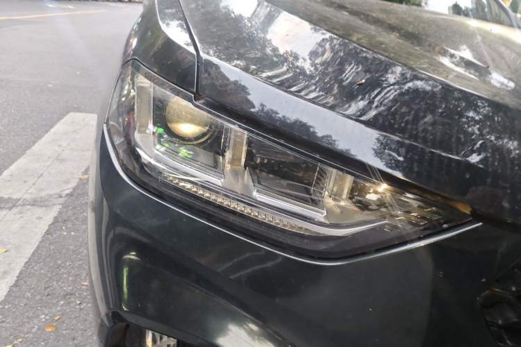 Used Wey VV5 2017 2.0T Flagship Edition Exterior 6