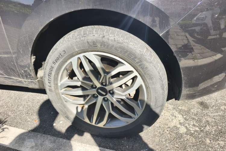 Used Wey VV5 2017 2.0T Ultra-Luxury Version Exterior 7
