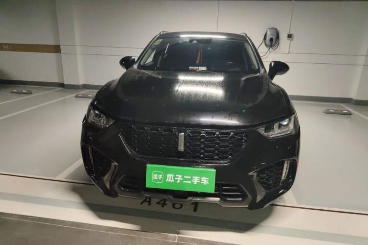 Used Wey VV5 2017 2.0T Ultra-Luxury Version Front