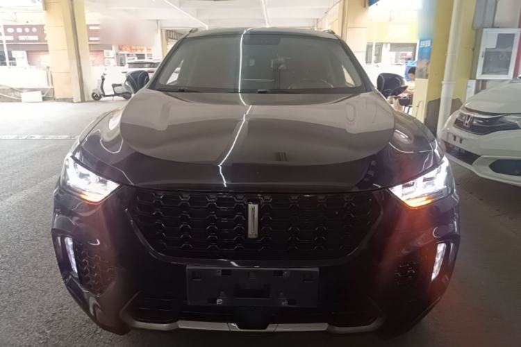 Used Wey VV5 2017 2.0T Ultra-Luxury Version Front