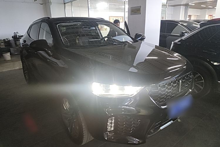 Used Wey VV5 2017 2.0T Ultra-Luxury Version Front Right 45 Deg