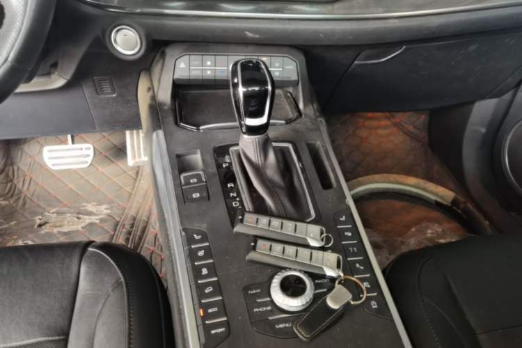 Used Wey VV5 2017 2.0T Flagship Edition Gear Lever
