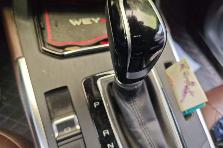 Used Wey VV5 2017 2.0T Flagship Edition Gear Lever