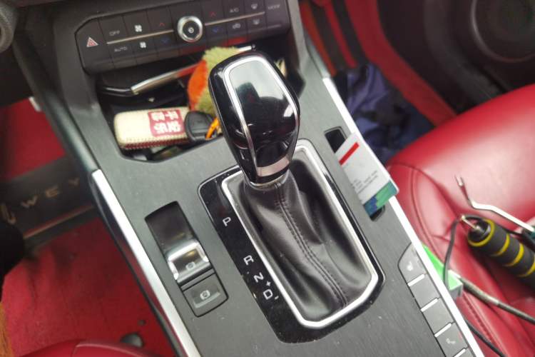 Used Wey VV5 2017 2.0T Ultra-Luxury Version Gear Lever