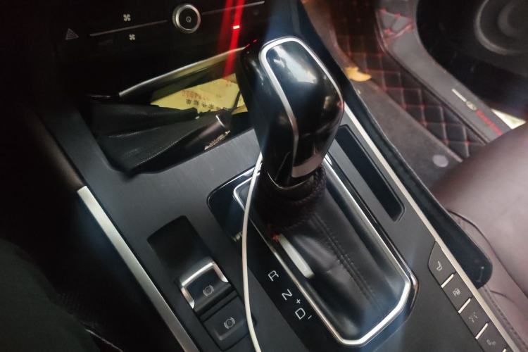 Used Wey VV5 2017 2.0T Flagship Edition Gear Lever