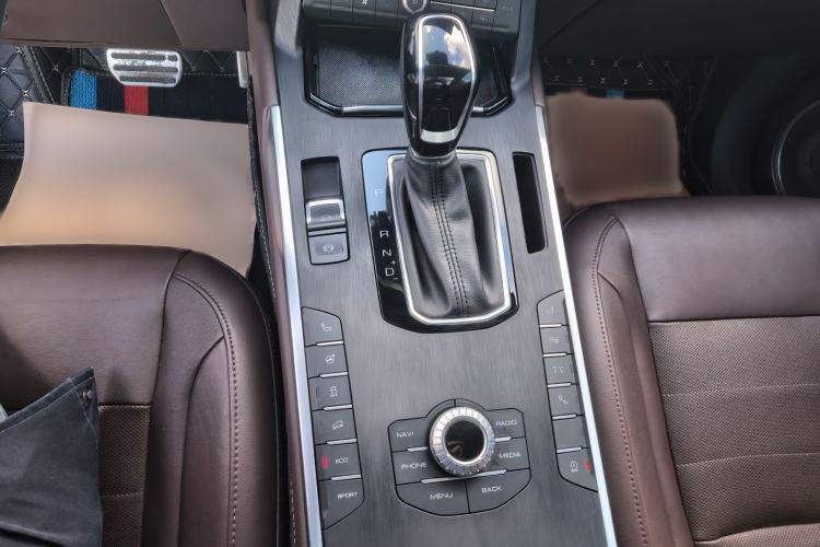 Used Wey VV5 2017 2.0T Flagship Edition Gear Lever