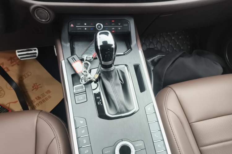 Used Wey VV5 2017 2.0T Ultra-Luxury Version Gear Lever