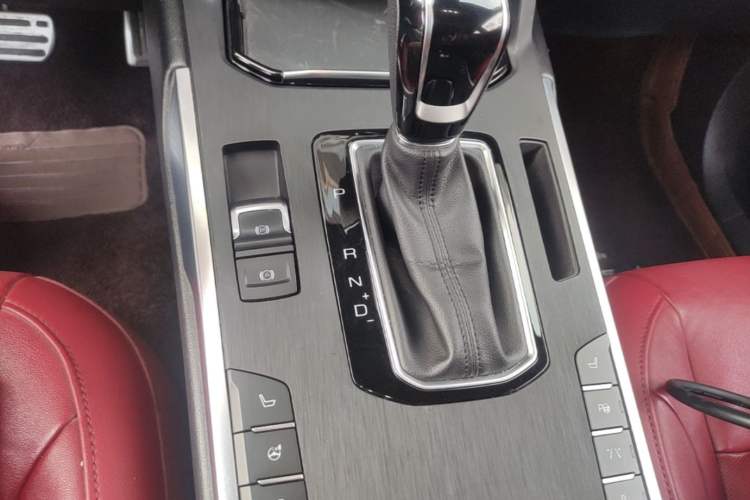 Used Wey VV5 2017 2.0T Flagship Edition Gear Lever