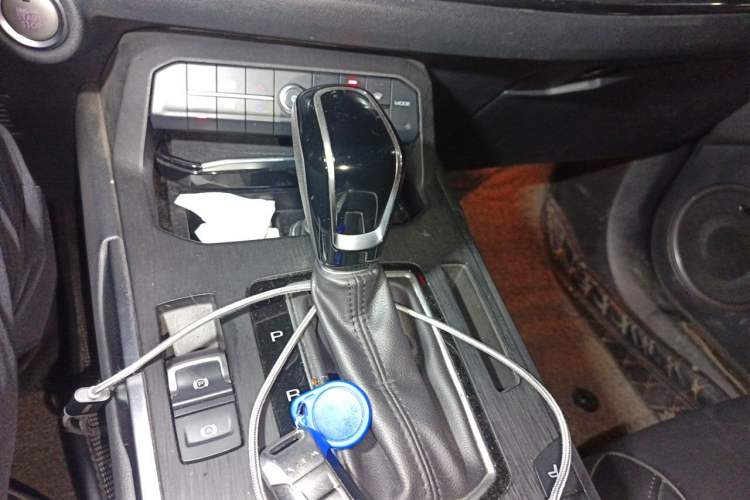 Used Wey VV5 2017 2.0T Flagship Edition Gear Lever