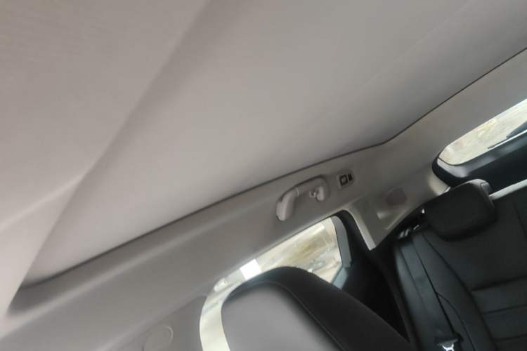 Used Wey VV5 2017 2.0T Ultra-Luxury Version Headliner