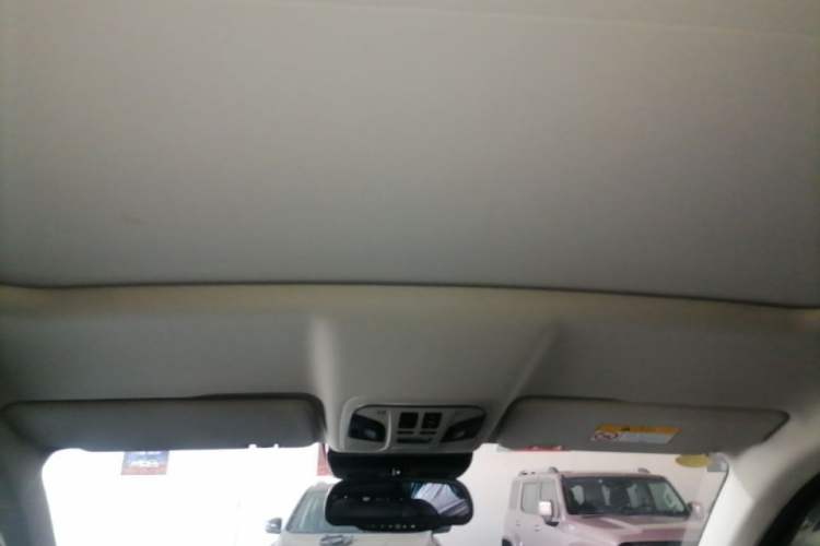 Used Wey VV5 2017 2.0T Flagship Edition Headliner