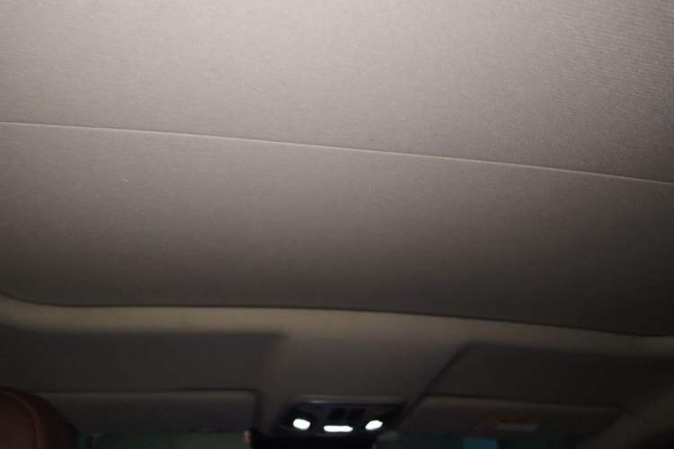 Used Wey VV5 2017 2.0T Ultra-Luxury Version Headliner