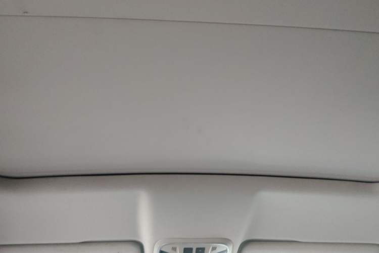Used Wey VV5 2017 2.0T Ultra-Luxury Version Headliner