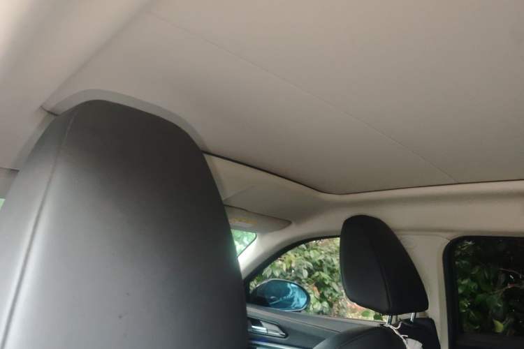 Used Wey VV5 2017 2.0T Flagship Edition Headliner