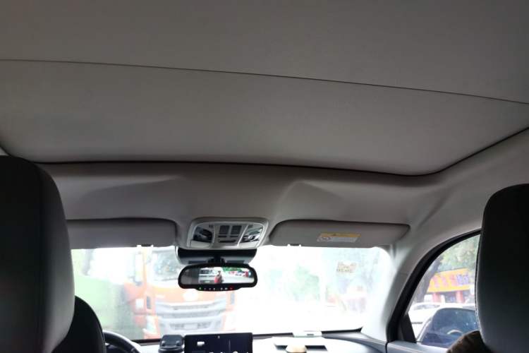 Used Wey VV5 2017 2.0T Flagship Edition Headliner