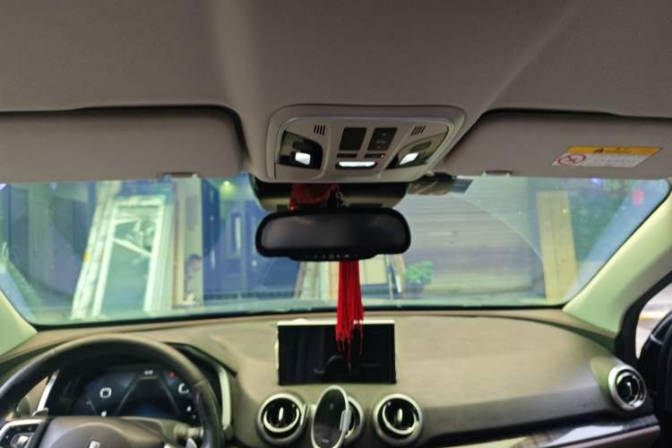 Used Wey VV5 2017 2.0T Flagship Edition Headliner