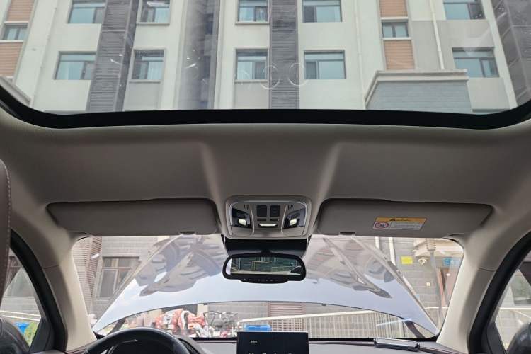 Used Wey VV5 2017 2.0T Flagship Edition Headliner