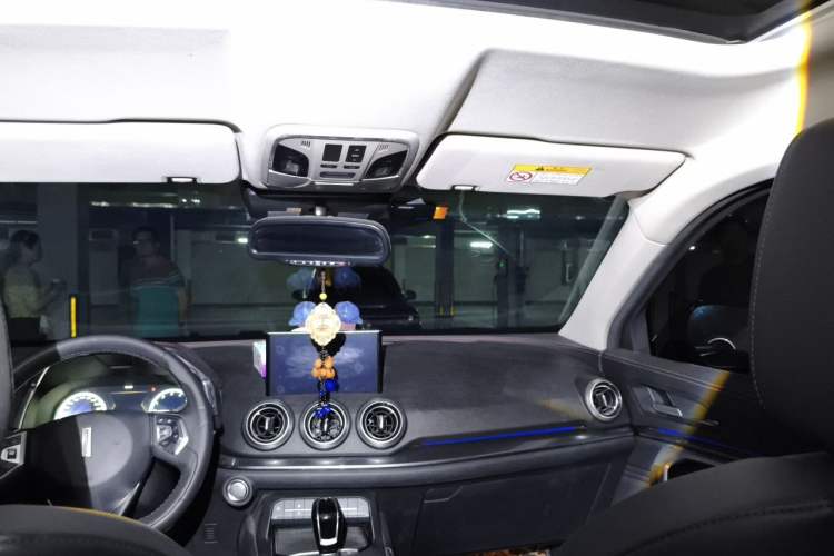 Used Wey VV5 2017 2.0T Flagship Edition Headliner