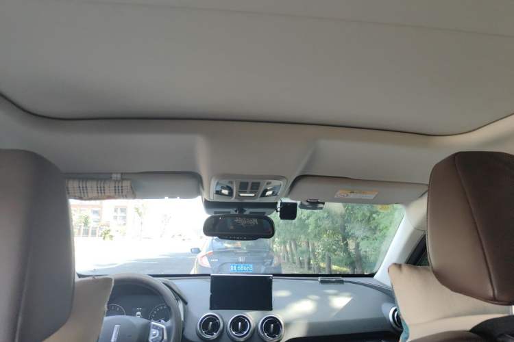 Used Wey VV5 2017 2.0T Ultra-Luxury Version Headliner