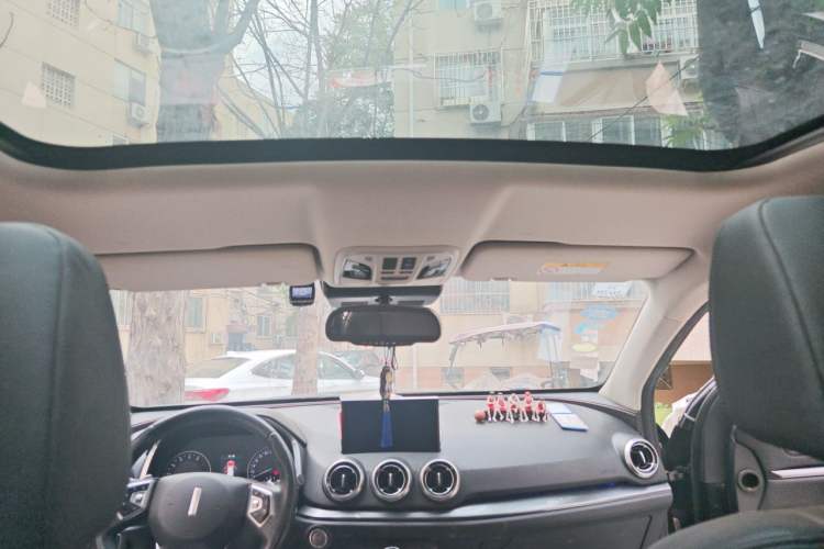 Used Wey VV5 2017 2.0T Ultra-Luxury Version Headliner